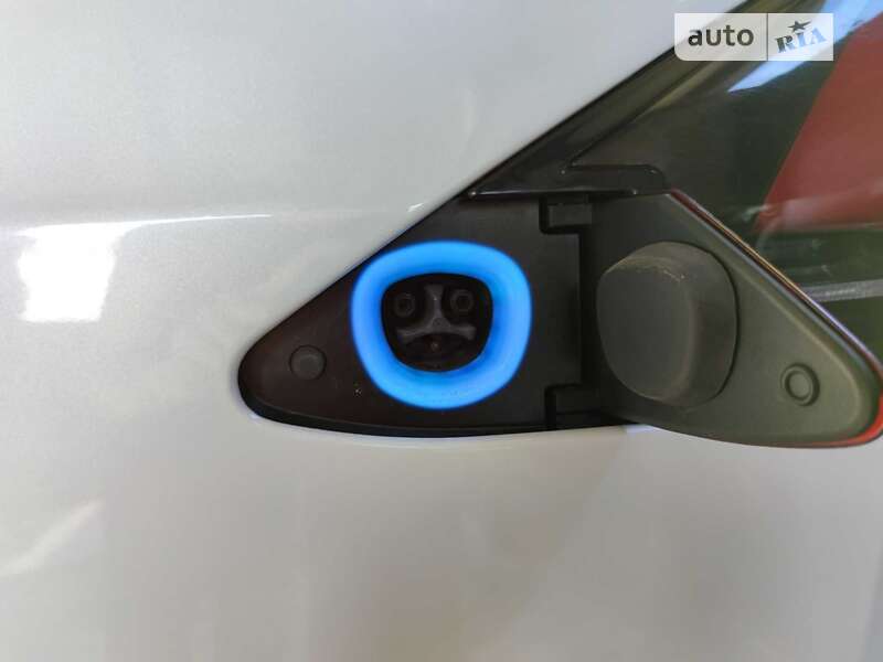 Внедорожник / Кроссовер Tesla Model X 2018 в Киеве