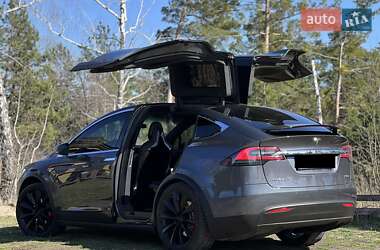 Позашляховик / Кросовер Tesla Model X 2016 в 