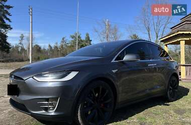 Позашляховик / Кросовер Tesla Model X 2016 в 