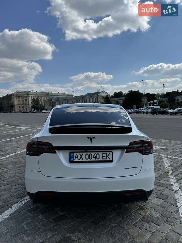 Позашляховик / Кросовер Tesla Model X 2019 в Харкові