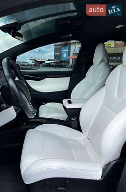 Позашляховик / Кросовер Tesla Model X 2019 в Харкові
