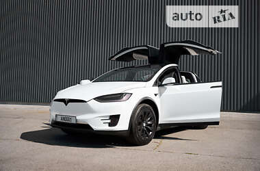 Позашляховик / Кросовер Tesla Model X 2017 в Харкові