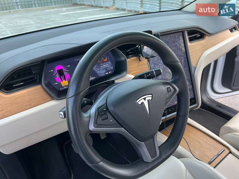 Внедорожник / Кроссовер Tesla Model X 2018 в Киеве