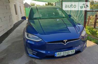 Внедорожник / Кроссовер Tesla Model X 2016 в Синельниково