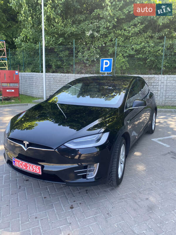 Позашляховик / Кросовер Tesla Model X 2017 в Києві