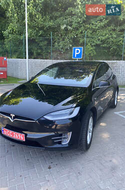 Внедорожник / Кроссовер Tesla Model X 2017 в 