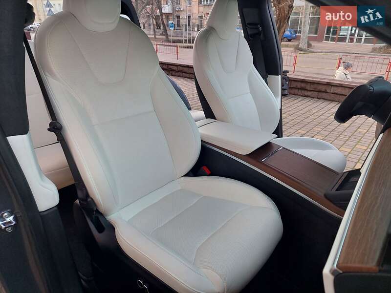 Внедорожник / Кроссовер Tesla Model X 2022 в Одессе