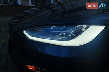 Внедорожник / Кроссовер Tesla Model X 2022 в 