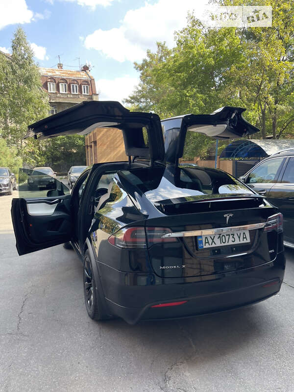 Позашляховик / Кросовер Tesla Model X 2017 в Харкові