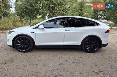 Позашляховик / Кросовер Tesla Model X 2020 в 