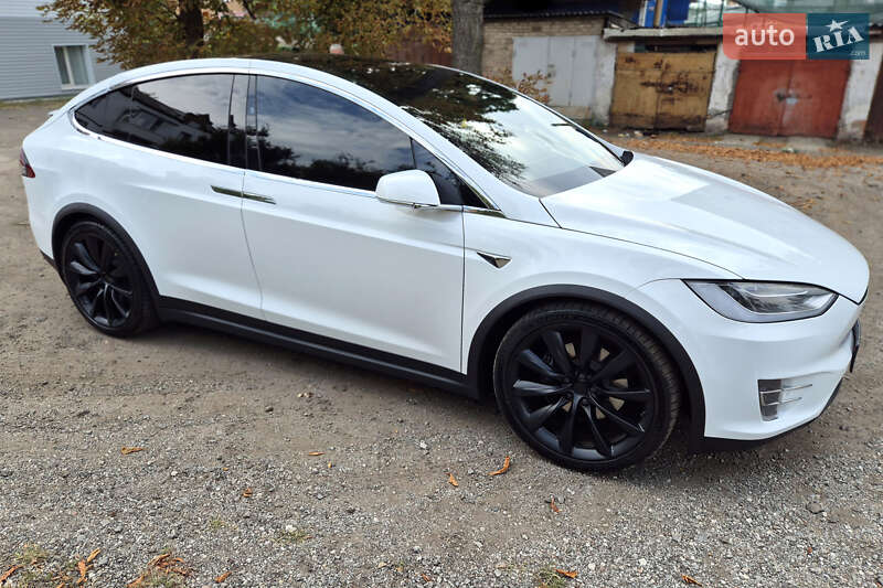 Позашляховик / Кросовер Tesla Model X 2020 в Києві