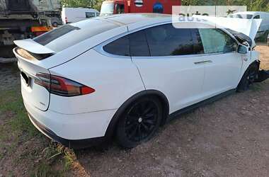 Позашляховик / Кросовер Tesla Model X 2016 в Києві