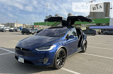 Tesla Model X 2018