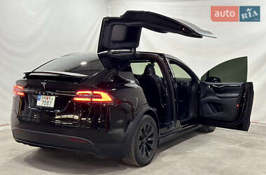 Позашляховик / Кросовер Tesla Model X 2016 в 