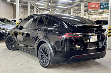 Позашляховик / Кросовер Tesla Model X 2016 в 