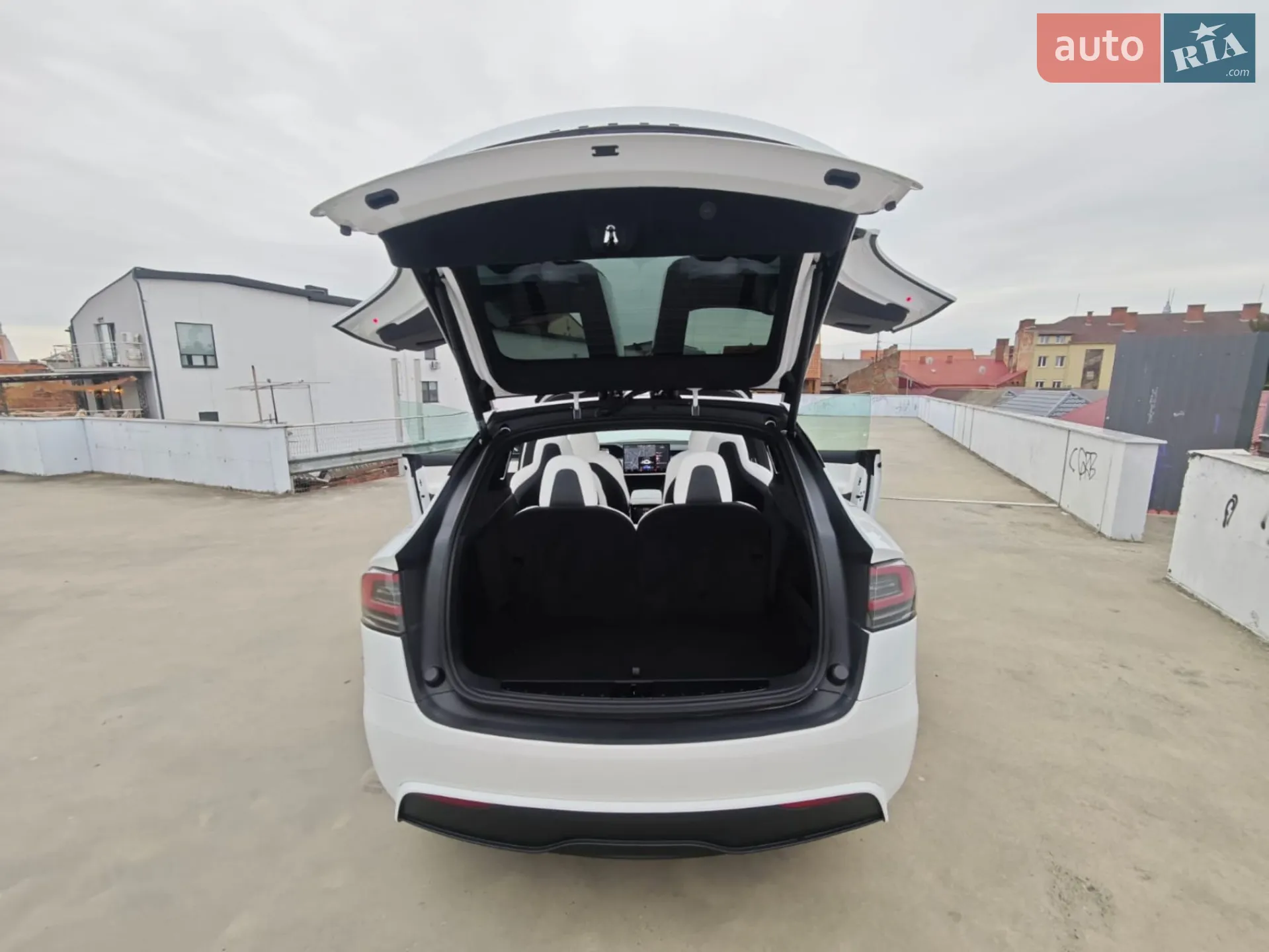 2022 Tesla Model X - мініатюра 34