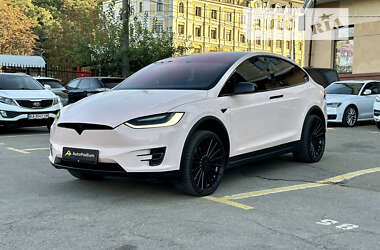 Позашляховик / Кросовер Tesla Model X 2016 в Києві