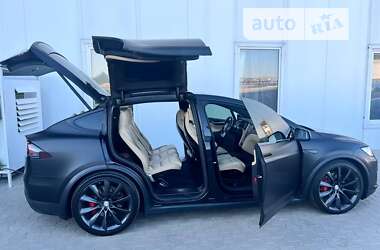 Позашляховик / Кросовер Tesla Model X 2016 в Києві