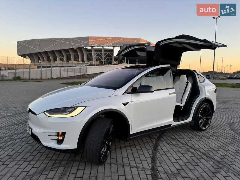 Внедорожник / Кроссовер Tesla Model X 2020 в Львове