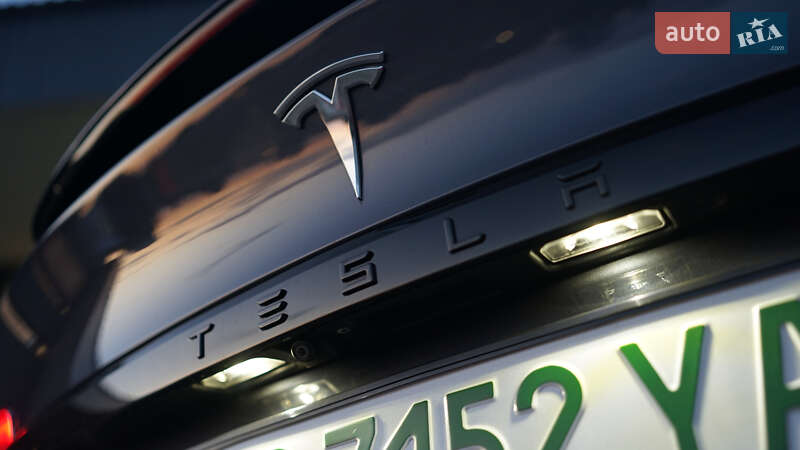 Позашляховик / Кросовер Tesla Model X 2022 в Львові