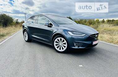 Внедорожник / Кроссовер Tesla Model X 2017 в Киеве