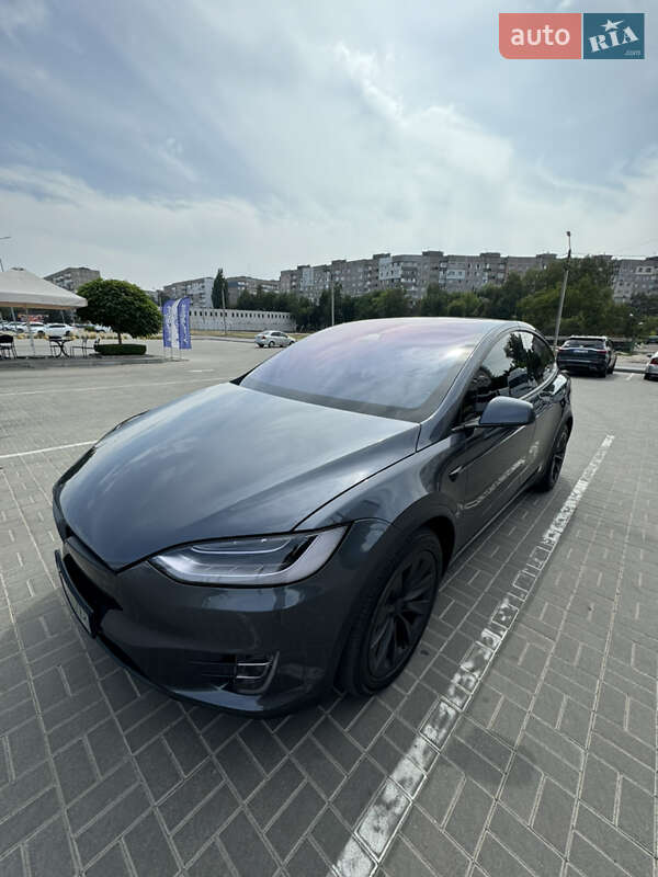 Позашляховик / Кросовер Tesla Model X 2018 в Черкасах