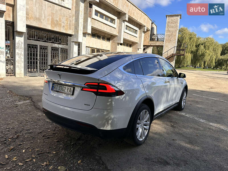 Внедорожник / Кроссовер Tesla Model X 2016 в Ивано-Франковске