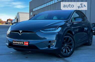 Позашляховик / Кросовер Tesla Model X 2018 в Львові