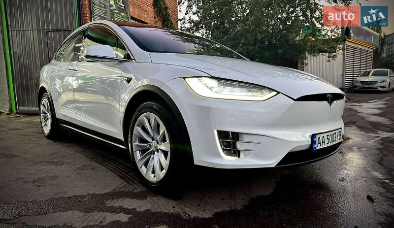 Позашляховик / Кросовер Tesla Model X 2020 в Києві