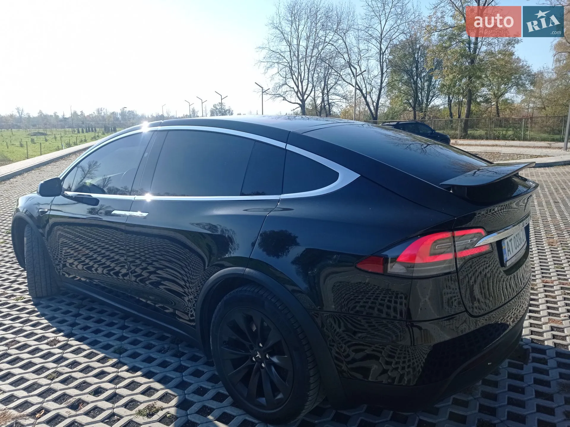 2017 Tesla Model X - мініатюра 3