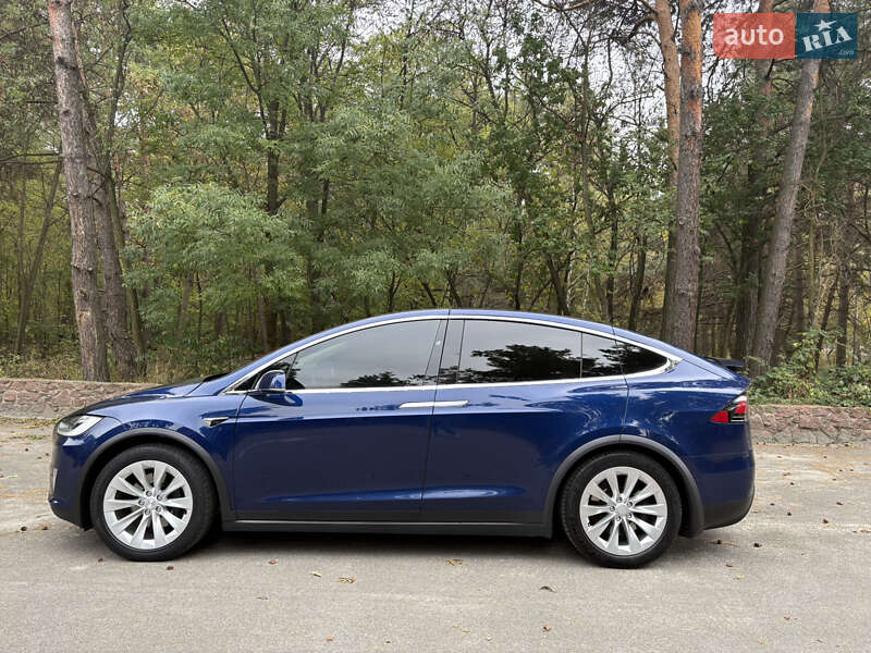 Tesla Model X 2016