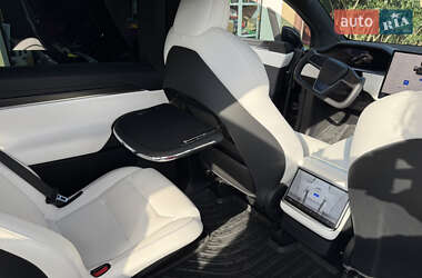Позашляховик / Кросовер Tesla Model X 2023 в 