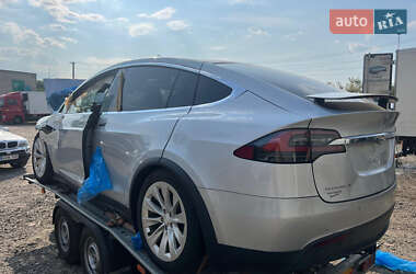 Позашляховик / Кросовер Tesla Model X 2017 в Львові