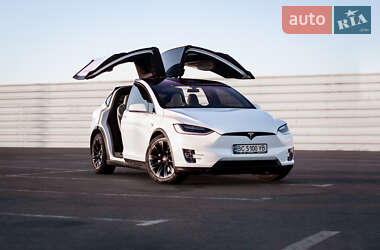 Внедорожник / Кроссовер Tesla Model X 2016 в Львове