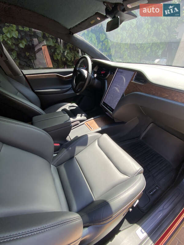 Внедорожник / Кроссовер Tesla Model X 2020 в Киеве