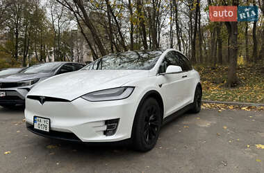 Позашляховик / Кросовер Tesla Model X 2018 в Києві