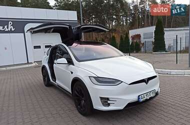 Позашляховик / Кросовер Tesla Model X 2017 в Києві