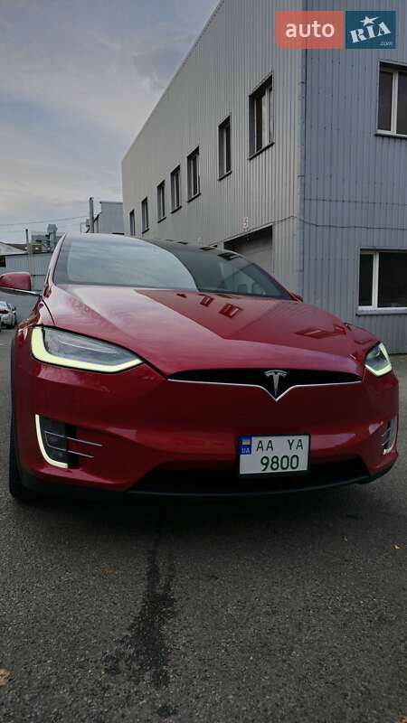 Внедорожник / Кроссовер Tesla Model X 2016 в Киеве