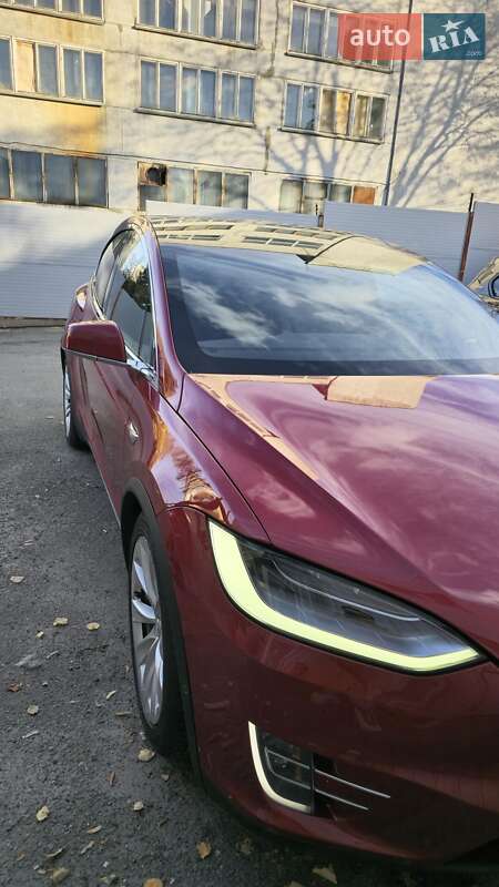 Внедорожник / Кроссовер Tesla Model X 2016 в Киеве