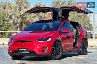 Tesla Model X 2019