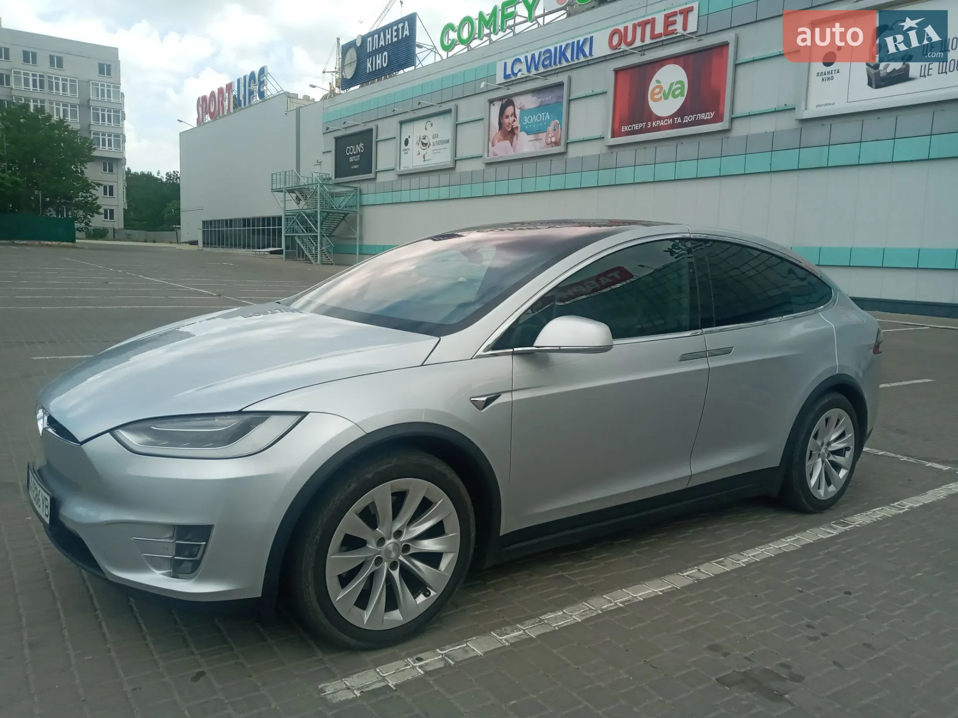 2017 Tesla Model X - мініатюра 3