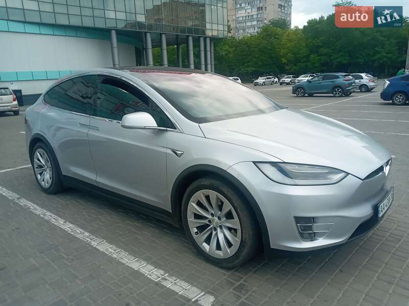 Позашляховик / Кросовер Tesla Model X 2017 в Одесі