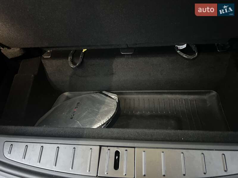 Позашляховик / Кросовер Tesla Model X 2023 в Києві