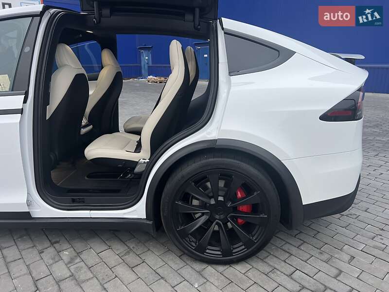 Позашляховик / Кросовер Tesla Model X 2023 в Києві