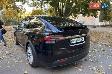 Внедорожник / Кроссовер Tesla Model X 2017 в 