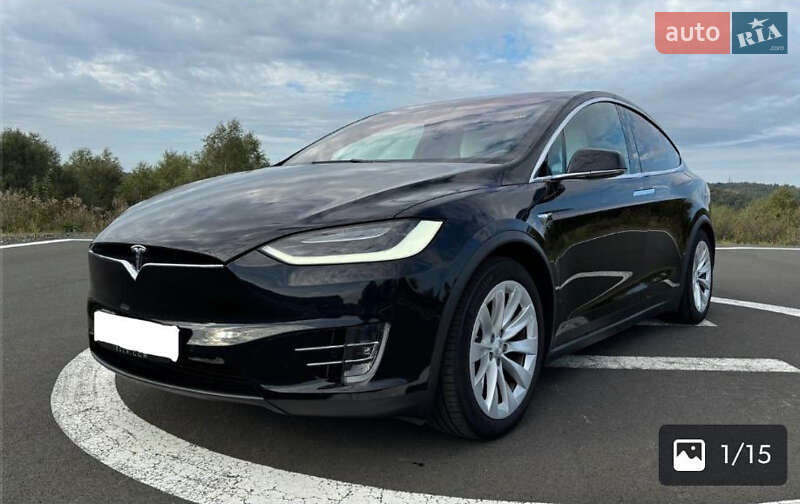 Позашляховик / Кросовер Tesla Model X 2017 в Ізмаїлі