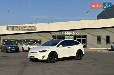 Позашляховик / Кросовер Tesla Model X 2019 в Львові