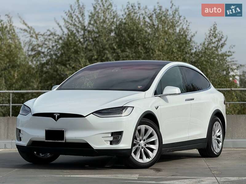 Позашляховик / Кросовер Tesla Model X 2017 в Білій Церкві