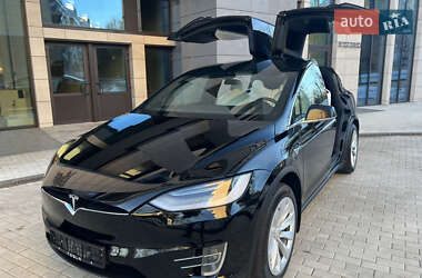 Tesla Model X 2020