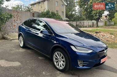 Позашляховик / Кросовер Tesla Model X 2017 в Миколаєві